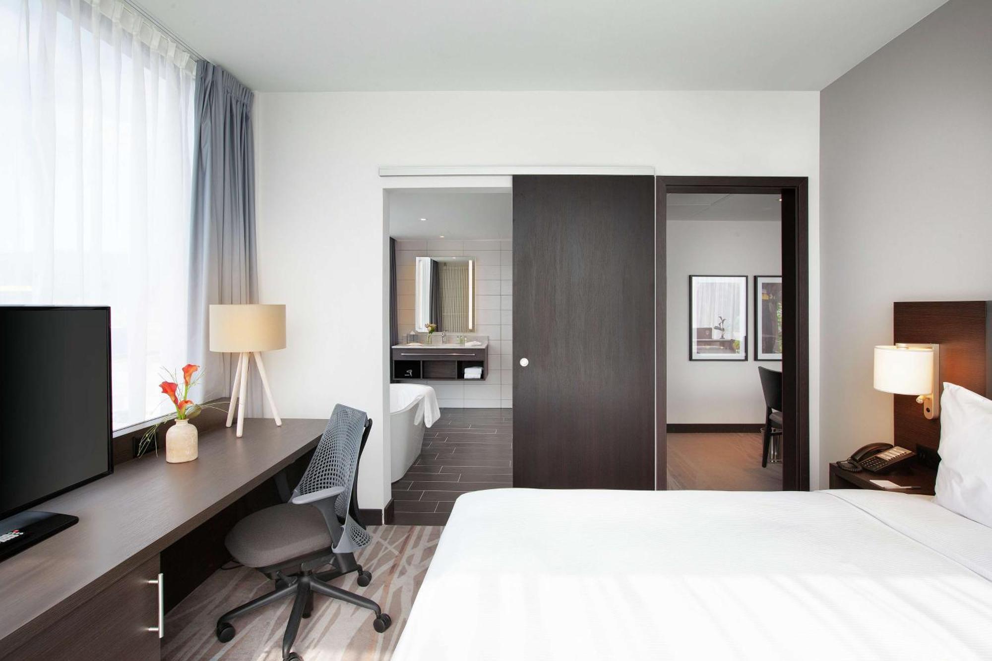 Hilton Garden Inn Zurich Limmattal Spreitenbach Extérieur photo