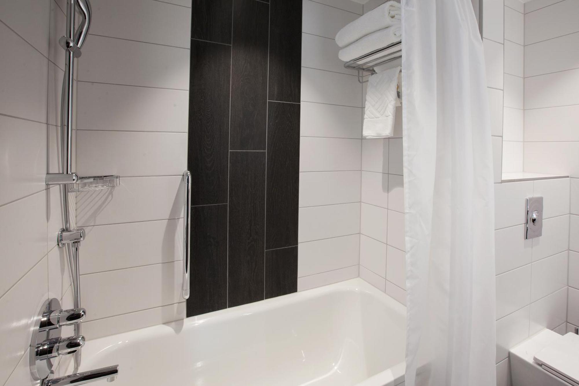 Hilton Garden Inn Zurich Limmattal Spreitenbach Extérieur photo